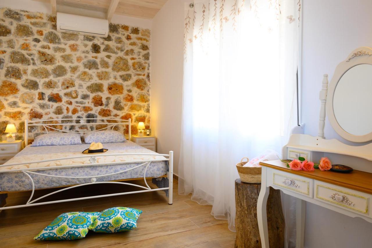 Affittacamere Anatoli Hill Agios Nikolaos Esterno foto